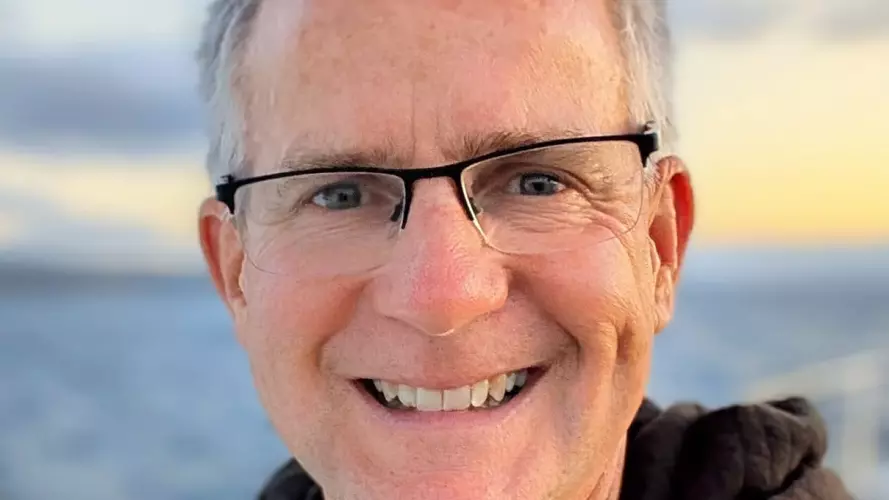olewis headshot